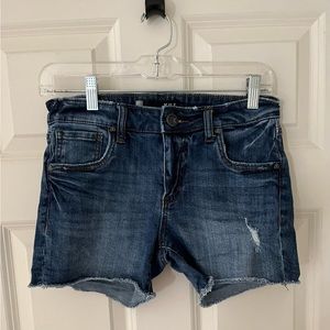 Kut from the Kloth shorts Gidget denim cutoff fray and distressed, size 0